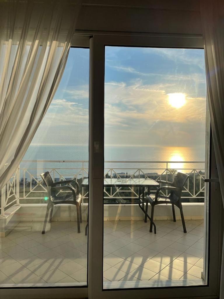 Villa 61 Sea And Sunset View Дхерми Экстерьер фото